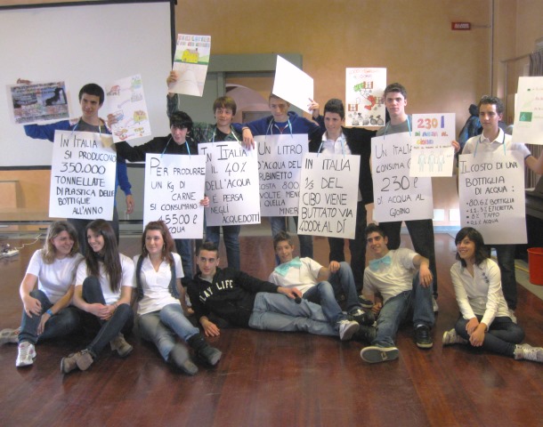 Studenti durante i laboratori didattici di ACRA 